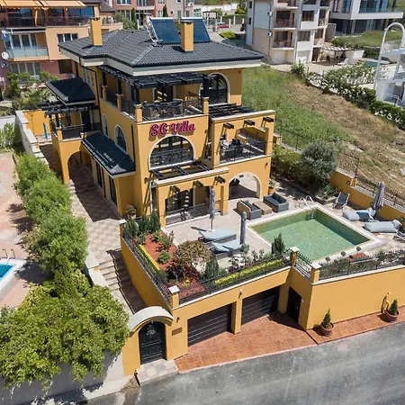 Villa Sg *